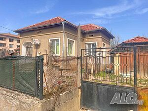 Публична продан от ЧСИ на Къща в с. Яворец 72 кв.м РЗП | Дома/Дачи | Яворец