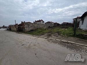 Публична продан от ЧСИ на Парцел в гр. Долни чифлик ЕДНА ШЕСТА ИДЕАЛНИ ЧАСТИ от ДВОРНО МЯСТО, находя.. Продажа 440 кв.м Под застройку (УПИ) | Участки под застройку, Инвестиционные проекты | Долни чифлик