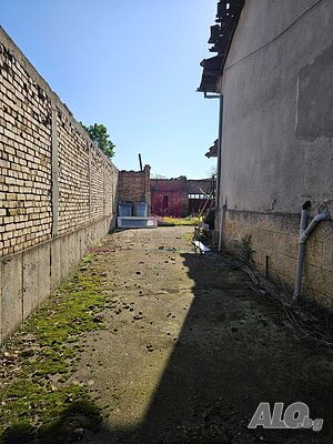 Дава под наем Други имоти гр. Ветово - с. Бъзън 400m² Магазин 400 кв.м | Магазины, Офисы | Бъзън