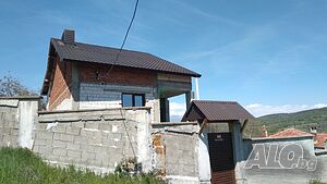Самостоятелна къща с двор Трехэтажный 156 кв.м РЗП 730 кв.м двор | Дома/Дачи | Песнопой