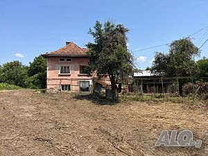 Къща в Черкаски Двухэтажный 69 кв.м РЗП 1221 кв.м двор | Дома/Дачи | Община Вършец Черкаски