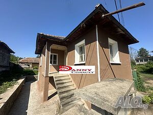 Къща за продажба в с. Добри дял - обл. В. Търново Двухэтажный 100 кв.м РЗП 490 кв.м двор | Дома/Дачи | Добри дял