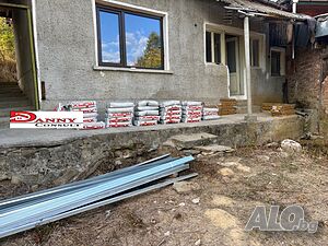 Частично ремонтирана къща в с. Боазът - обл. Габрово Одноэтажный 100 кв.м РЗП 1200 кв.м двор | Дома/Дачи | Боазът