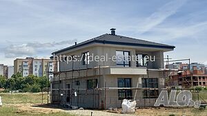 Самостоятелна еднофамилна къща/РЗП252кв.м./двор 480кв.м./гараж Двухэтажный 252 кв.м РЗП 480 кв.м двор | Дома/Дачи | Струмско Благоевград