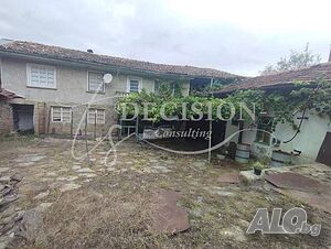 130 кв.м РЗП 1026 кв.м двор Двухэтажный 130 кв.м РЗП 1026 кв.м двор | Дома/Дачи | Габровци