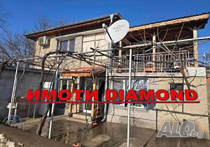 Двуетажна къща с два гаража в с. Злато поле, общ. Димитровград Двухэтажный 100 кв.м РЗП 1500 кв.м двор | Дома/Дачи | Златополе