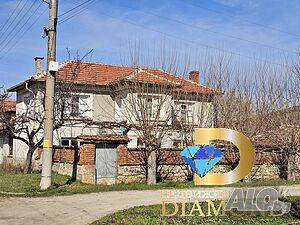 Двуетажна къща в село Братя Даскалови, обл. Стара Загора Двухэтажный 80 кв.м РЗП 1000 кв.м двор | Дома/Дачи | Братя Даскалови