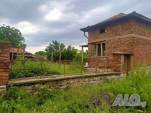 Къща в село Злато поле Одноэтажный 80 кв.м РЗП 873 кв.м двор | Дома/Дачи | Златополе