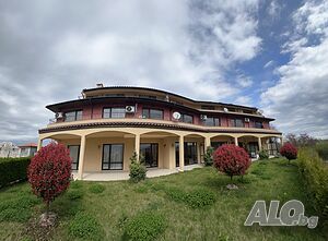 Двустаен апартамент за сезона Двухкомнатная 70 кв.м Обставленная Первый жилой этаж | Квартиры, Комнаты | Боджака Созопол