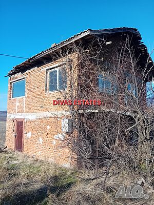 Продава се двуетажна къща Двухэтажный 80 кв.м РЗП 2150 кв.м двор | Дома/Дачи | Габаагач Караманци