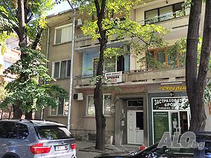 Апартамент в топ център с паркомясто Трехкомнатная 82 кв.м Кирпич 1960 г. 2 этаж Не последний | Квартиры | Център Стара Загора
