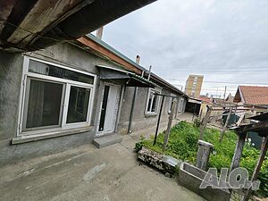 Къща в Центъра на гр. Силистра, на 100м от Дунавската градина, с нов покрив и дограма, 9 стаи Одноэтажный 174 кв.м РЗП 233 кв.м двор | Дома/Дачи | Център Силистра