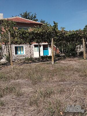 Двуетажна къща в село Камен Двухэтажный 112 кв.м РЗП 2800 кв.м двор | Дома/Дачи | Камен