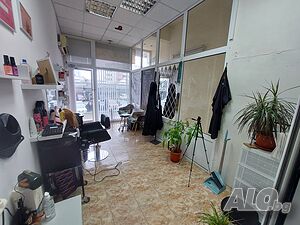 Магазин под наем в центъра Магазин Офис Медицинский кабинет Салон красоты Другое Салон красоты (место) 42 кв.м Первый наземный этаж | Магазины, Офисы | Център Ямбол