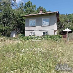 ЕРА Фаворит продава ексклузивно дворно място с къща в с. Горна Мелна Двухэтажный 60 кв.м РЗП 300 кв.м двор | Дома/Дачи | Горна Мелна