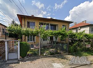 Самостоятелна къща с двор в гр. Кюстендил 120 кв.м РЗП 493 кв.м двор | Дома/Дачи | Бузлуджа Кюстендил