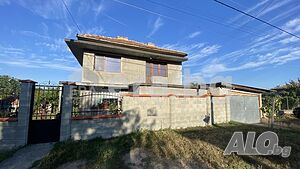 Обзаведена двуетажна къща с тавански етаж гр. Суворово Двухэтажный 140 кв.м РЗП 600 кв.м двор | Дома/Дачи | Суворово