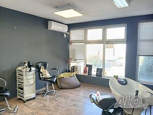 ЕРА МАКС отдава салон за красота под наем в Центъра Магазин Офис Медицинский кабинет Салон красоты Салон красоты (место) 28 кв.м Первый этаж | Магазины, Офисы | Център Ямбол