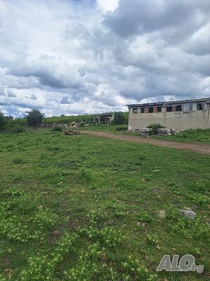 Стопански двор с къща Трехэтажный 315 кв.м РЗП 7703 кв.м двор | Дома/Дачи | Глухар