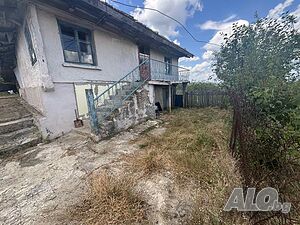 Продавам къща в село Козичено (Еркеч) 1 декар земя. Одноэтажный 300 кв.м РЗП 700 кв.м двор | Дома/Дачи | Югоизточен район Козичино