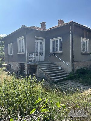 Продава КЪЩА, гр. Драгоман, област София 73 кв. м Одноэтажный 73 кв.м РЗП 837 кв.м двор | Дома/Дачи | Драгоман