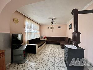 Просторна къща в село Кошарна Трехэтажный 630 кв.м РЗП 1050 кв.м двор | Дома/Дачи | Кошарна