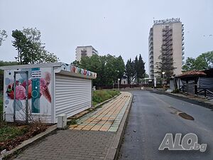 Давам под наем павильони оборудвани със хладилни витрини за продажба на сладолед Нестле Магазин Другое 8 кв.м Первый наземный этаж | Магазины, Офисы | Център Китен