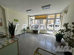 Отдава магазин топ център Магазин Офис Медицинский кабинет Салон красоты Салон красоты (место) 50 кв.м Первый наземный этаж | Магазины, Офисы | Център Русе
