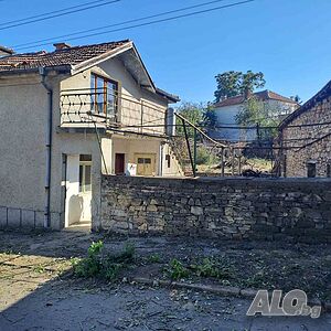 Гранд Имоти БГ продава къща в с. Кирилово Двухэтажный 140 кв.м РЗП 500 кв.м двор | Дома/Дачи | Кирилово