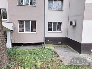 Продавам двустаен апартамент Двухкомнатная 65 кв.м Панель 1977 г. 1 этаж Первый жилой этаж | Квартиры | Колю Фичето Велико Търново