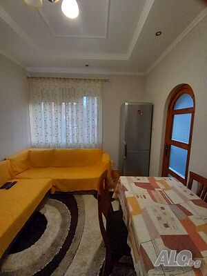 Продавам старо тухлено строителство-център Двухкомнатная 48 кв.м Кирпич 1970 г. 1 этаж Первый жилой этаж | Квартиры | Център Кърджали