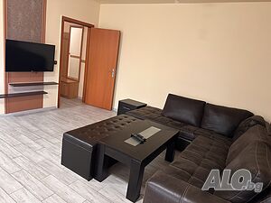 Тристаен апартамент с паркомясто в затворен комплекс с басейн, в к.к. Златни пясъци. Трехкомнатная 95 кв.м Обставленная Не последний этаж | Квартиры, Комнаты | Златни пясъци (курорт)