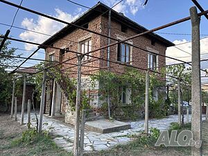 Къща за продажба в община Струмяни Двухэтажный 160 кв.м РЗП 1000 кв.м двор | Дома/Дачи | Струмяни