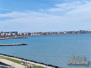 Тристаен обзаведен- първа линия с фронтална гледка море в гр. Поморие Трехкомнатная 110 кв.м Кирпич 2009 г. Не последний | Квартиры | новия град Поморие