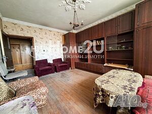 Продава 3-стаен, Шумен, област гр. Нови Пазар Трехкомнатная 96 кв.м Кирпич 1980 г. 1 этаж Первый жилой этаж | Квартиры | Нови пазар Нови пазар