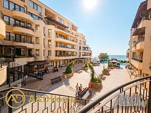 1-ва линия! Луксозен тристаен апартамент с ниска такса! Трехкомнатная 87 кв.м Кирпич 2014 г. 3 этаж Не последний | Квартиры | Равда
