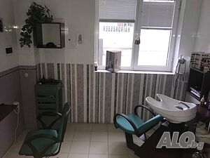 Фризьорско студио под наем + бонус място за маникюр Салон красоты Салон красоты (место) 25 кв.м Первый наземный этаж | Магазины, Офисы | Хотел на първа линия на Златни пясъци Златни пясъци (курорт)