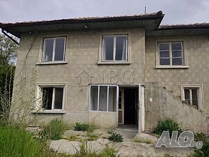 Къща за ремонт с голям двор 100 кв.м РЗП | Дома/Дачи | 10 km to Byala Бяла