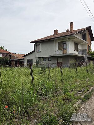 Продава КЪЩА Двухэтажный 126 кв.м РЗП 900 кв.м двор | Дома/Дачи | Златовръх