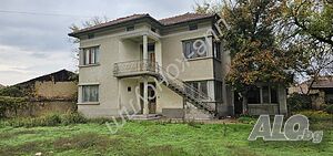 Двуетажна тухлена къща с помещения за два гаража, с. Ресен Двухэтажный 170 кв.м РЗП 2500 кв.м двор | Дома/Дачи | Ресен