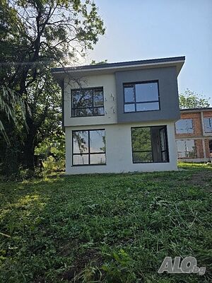 Продава къща Богомилово Двухэтажный 100 кв.м РЗП 298 кв.м двор | Дома/Дачи | Богомилово