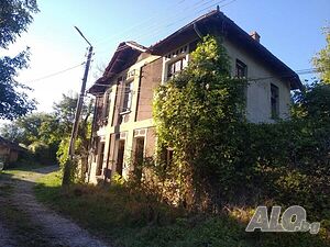 Продава къща в с. Дебнево, Община Троян Двухэтажный 112 кв.м РЗП 748 кв.м двор | Дома/Дачи | Дебнево