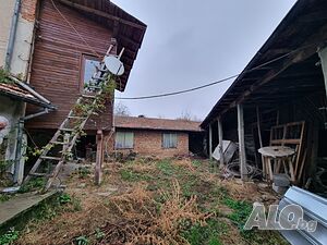 Къща с действащ магазин Двухэтажный 120 кв.м РЗП 545 кв.м двор | Дома/Дачи | Миндя
