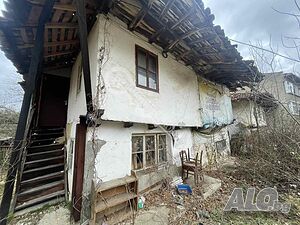 Двуетажна къща в гр. Елена Двухэтажный 80 кв.м РЗП 670 кв.м двор | Дома/Дачи | Елена