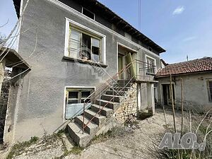 Двуетажна къща в с. Патреш Двухэтажный 70 кв.м РЗП 1100 кв.м двор | Дома/Дачи | Патреш