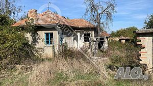 Къща с гараж в с. Сушица Двухэтажный 100 кв.м РЗП 1200 кв.м двор | Дома/Дачи | Сушица