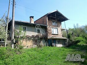Къща в с. Кръвеник Двухэтажный 100 кв.м РЗП 1000 кв.м двор | Дома/Дачи | Кръвеник
