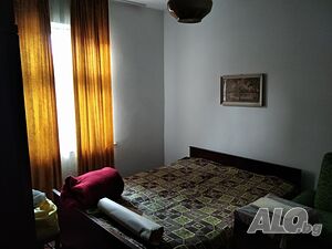 Къща в гр. Средец - с дворно място и гараж Одноэтажный 73 кв.м РЗП 568 кв.м двор | Дома/Дачи | Средец