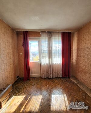 Продава се тухлен апартамент в идеален център Двухкомнатная 77 кв.м Кирпич 1980 г. 3 этаж Не последний | Квартиры | Център Пазарджик
