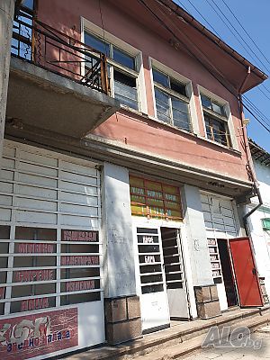 Къща-магазин в Црънча Двухэтажный 246 кв.м РЗП 305 кв.м двор | Дома/Дачи | Црънча